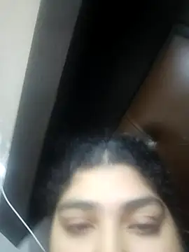 naina78910 online show from December 17, 2025, 4:45 pm