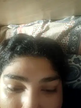 naina78910 online show from November 3, 2025, 6:22 pm