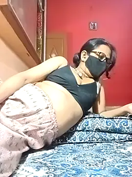 Snapshot of runi31 chatting on October 8, 2025, 7:54 am runi31 online show from October 8, 2025, 7:54 am