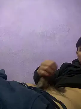 EduardoEspinoza12 online show from February 9, 2025, 7:52 pm