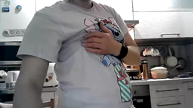 Snapshot of Misssweet_s chatting on March 15, 2025, 7:05 pm Misssweet s online show from March 15, 2025, 7:05 pm