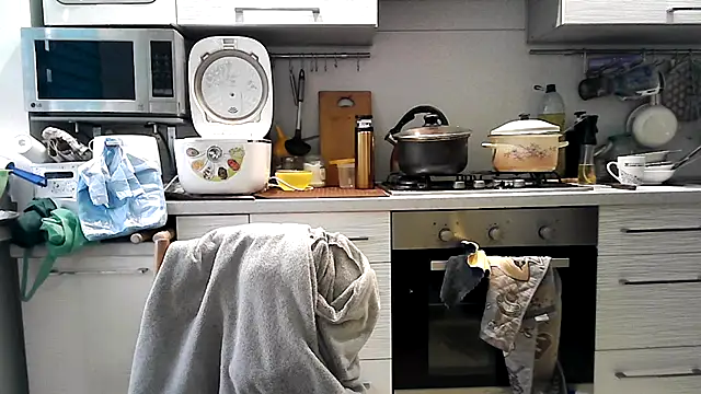 Snapshot of Misssweet_s chatting on March 4, 2025, 5:21 am Misssweet s online show from March 4, 2025, 5:21 am