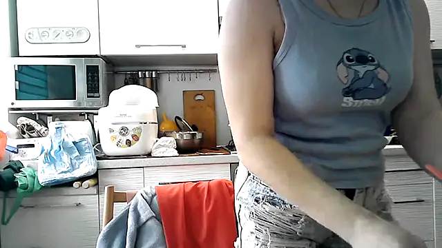 Snapshot of Misssweet_s chatting on March 1, 2025, 12:01 pm Misssweet s online show from March 1, 2025, 12:01 pm