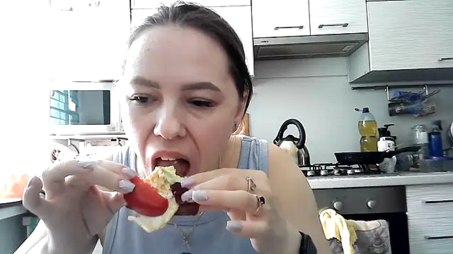 Snapshot of Misssweet_s chatting on February 28, 2025, 7:15 am Misssweet s online show from February 28, 2025, 7:15 am