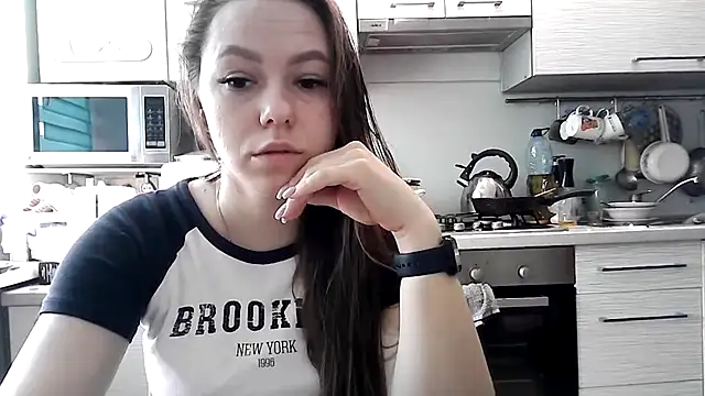 Snapshot of Misssweet_s chatting on March 17, 2025, 7:35 am Misssweet s online show from March 17, 2025, 7:35 am