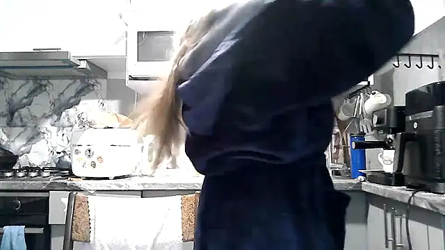 Misssweet s online show from February 3, 2026, 4:43 am