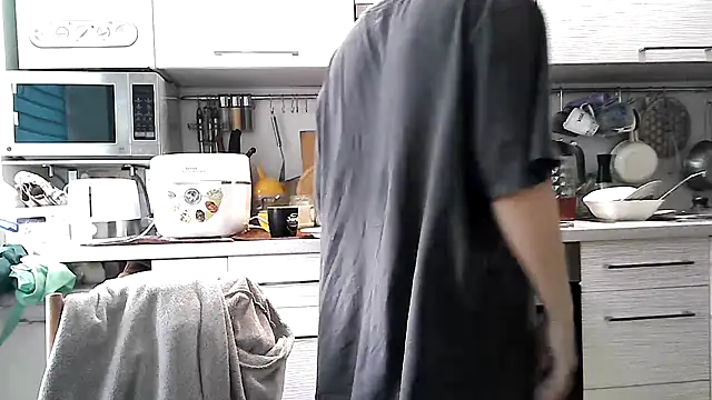 Snapshot of Misssweet_s chatting on March 6, 2025, 5:14 am Misssweet s online show from March 6, 2025, 5:14 am