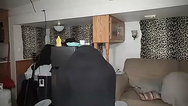 Ivyrose4999 online show from March 14, 2025, 6:18 pm