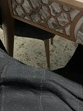 senle12ben2 online show from January 30, 2025, 8:21 pm