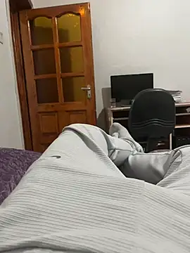 senle12ben2 online show from February 20, 2025, 7:30 pm