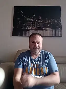 Pourleplasirs online show from November 17, 2025, 1:59 pm