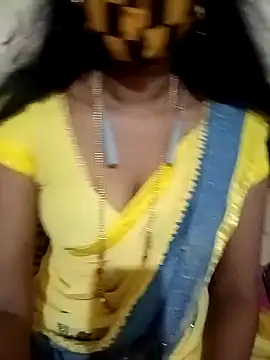 Snapshot of Tamil_roja17 chatting on February 27, 2025, 6:13 am Tamil roja17 online show from February 27, 2025, 6:13 am