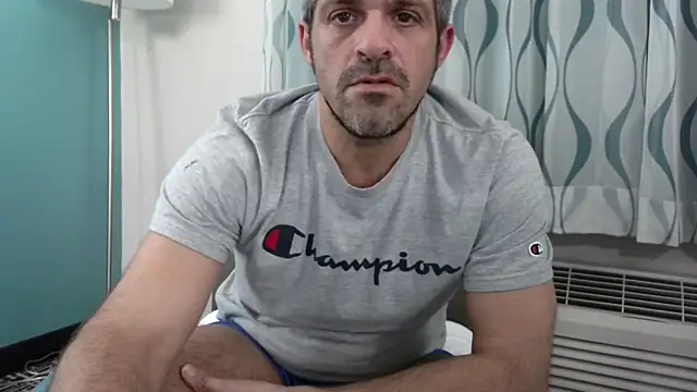 Troyt87 online show from November 23, 2025, 6:12 am