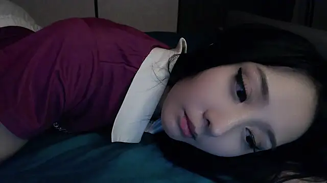 Fudzik0 online show from April 19, 2026, 5:30 am