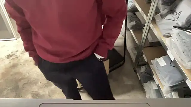 bullyboyy online show from November 11, 2025, 7:52 pm