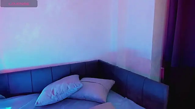 Sweetie Catt online show from February 21, 2025, 11:55 am