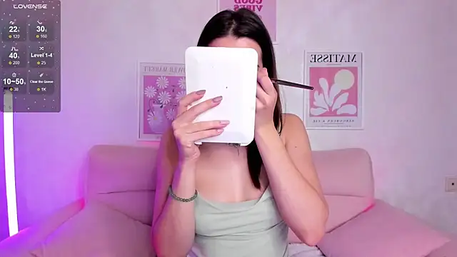 Sweetie Catt online show from September 29, 2025, 8:32 am