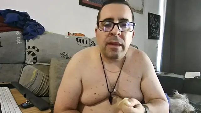 Usame como quieras online show from October 7, 2025, 12:17 pm