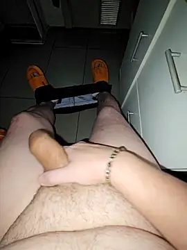 Usame como quieras online show from October 12, 2025, 8:37 am