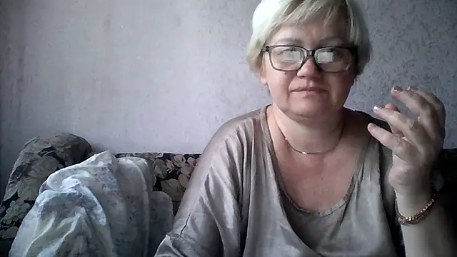 Mayya4321 online show from April 18, 2026, 7:00 am