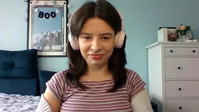 LariceSexy online show from October 9, 2025, 12:06 pm