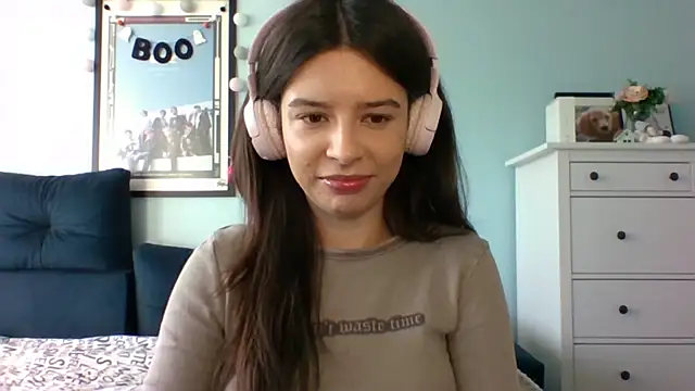 LariceSexy online show from September 29, 2025, 12:11 pm