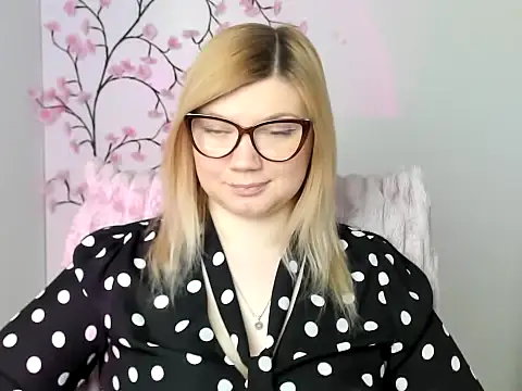 Lola moree online show from April 18, 2026, 11:34 am