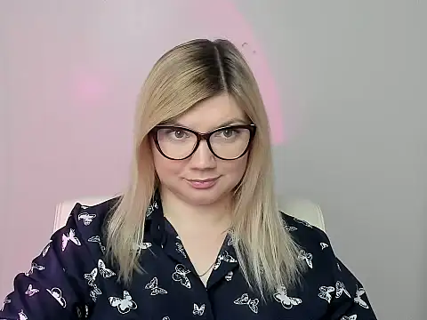 Lola moree online show from October 4, 2025, 11:45 am