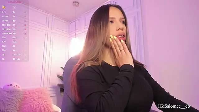 Salome  evans online show from November 3, 2025, 1:04 pm