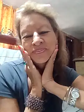 MaryLunna online show from February 16, 2025, 2:10 pm