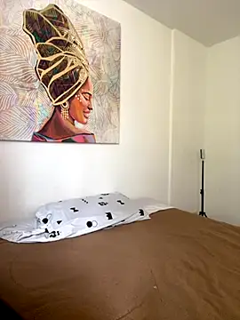 eileensophi online show from October 25, 2025, 8:20 pm