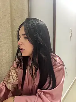 Snapshot of eileensophi chatting on January 19, 2026, 1:31 am eileensophi online show from January 19, 2026, 1:31 am