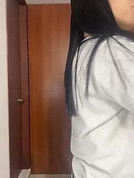 Snapshot of eileensophi chatting on February 20, 2026, 4:09 am eileensophi online show from February 20, 2026, 4:09 am