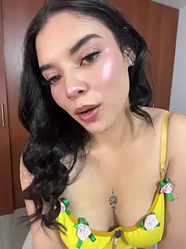 Snapshot of eileensophi chatting on February 28, 2026, 3:17 am eileensophi online show from February 28, 2026, 3:17 am