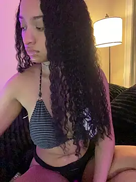 Cristinasunny online show from May 18, 2026, 1:28 am