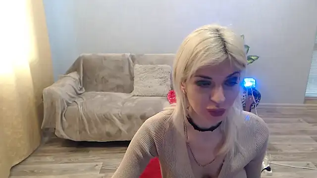 SexyBeatriice online show from April 3, 2026, 6:42 am