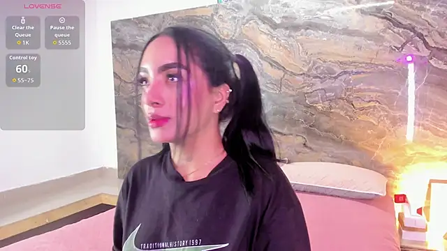 Estefy gomez09 online show from March 5, 2026, 12:35 pm