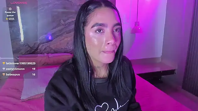 Estefy gomez09 online show from March 16, 2025, 7:04 am