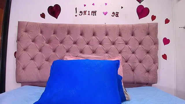 Snapshot of sharlott_miller chatting on March 18, 2025, 11:55 am sharlott miller online show from March 18, 2025, 11:55 am