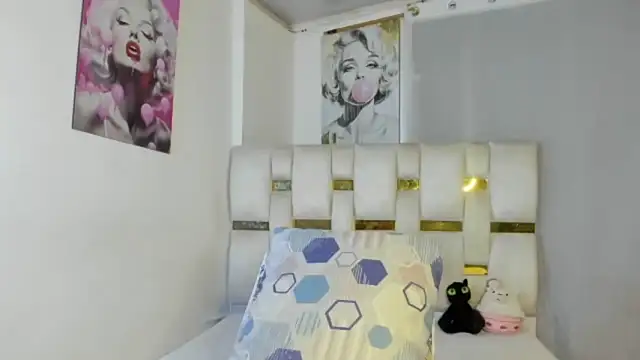 beautiful doll088 online show from December 17, 2025, 10:59 pm