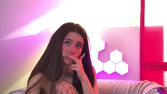 AmeliaFlares online show from April 12, 2026, 6:27 am