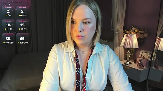 Nikki Kai online show from November 18, 2025, 12:59 am