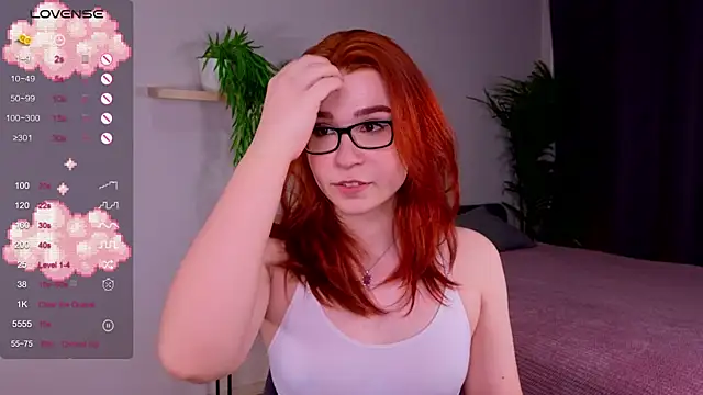 Snapshot of Anncouette_ chatting on February 25, 2025, 7:42 am Anncouette  online show from February 25, 2025, 7:42 am