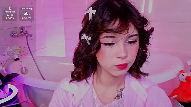 Hotary Yuko online show from July 11, 2026, 4:13 am