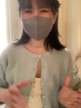 Snapshot of MURA-saki chatting on February 25, 2025, 12:58 am MURA-saki online show from February 25, 2025, 12:58 am