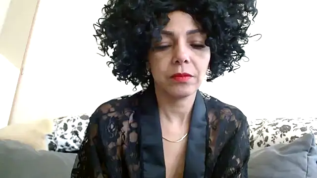 Lunasquirt1985 online show from February 26, 2026, 3:12 pm