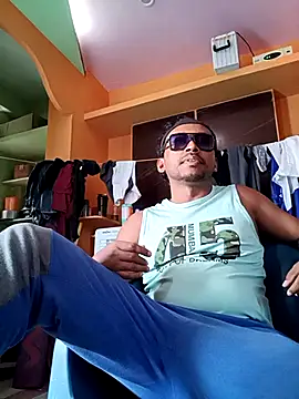 bigcock thick online show from October 17, 2025, 5:44 am