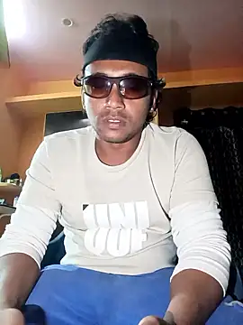 bigcock thick online show from February 15, 2026, 5:23 pm