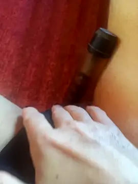 baixinhainsaciavel23 online show from April 15, 2026, 12:53 pm