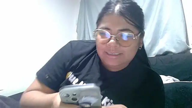 viccky vick online show from April 17, 2026, 11:29 pm